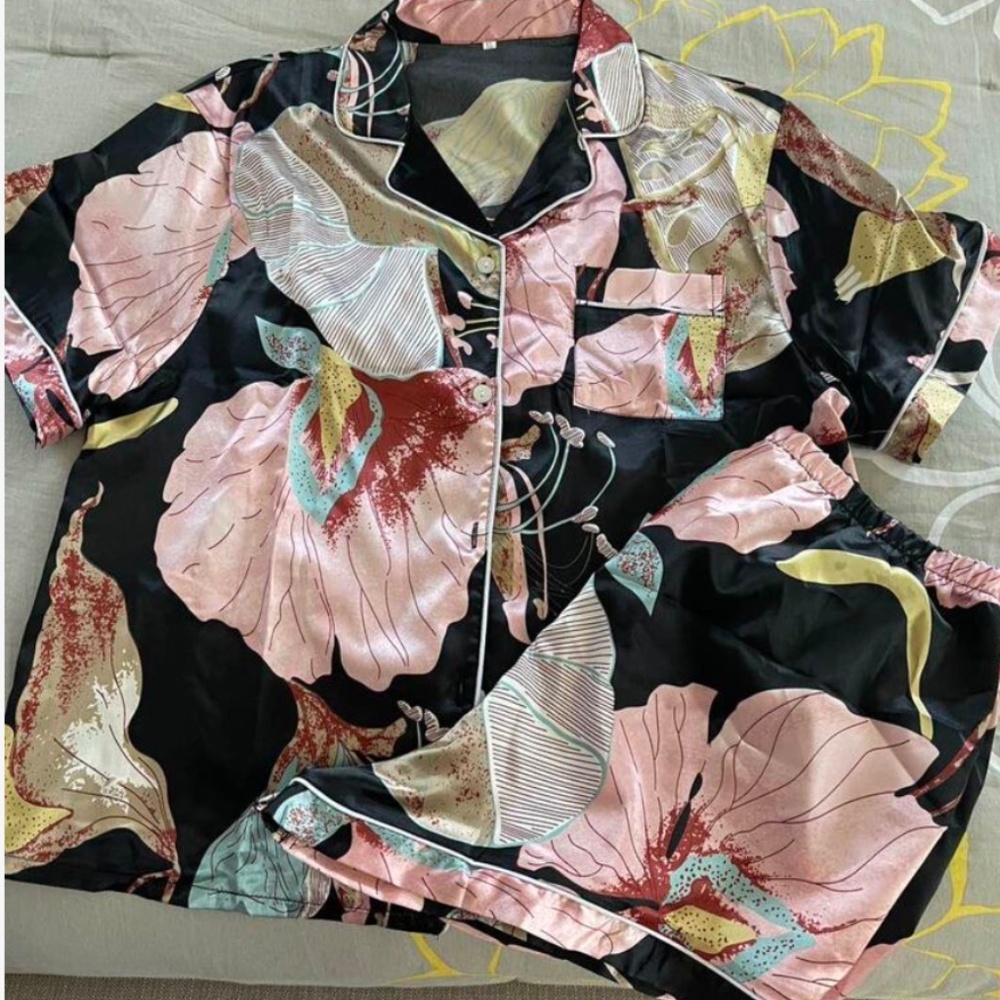 Satin Floral 2 Piece Pajama Set Button Down Shirt and Shorts - Picture 6 of 6